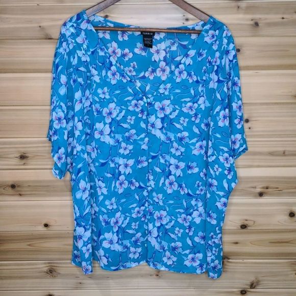 Torrid Floral Chiffon Short Sleeve Top in Aqua Blue size 2 - Picture 2 of 11